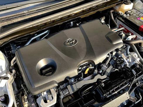Used 2022 Toyota Camry SE FWD image 29