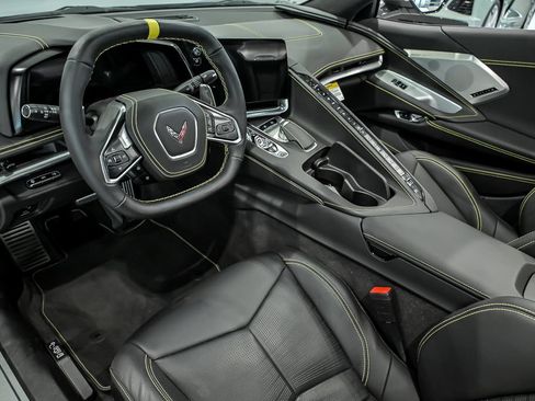 Used 2023 Chevrolet Corvette Stingray Premium Conv w/ Battery Protection Package RWD image 15