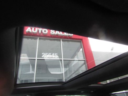 Used 2015 Mercedes-Benz E 350 4MATIC Sedan w/ Premium 1 Package image 20