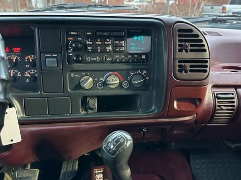Used 1996 Chevrolet Silverado 3500 4x4 Crew Cab image 14