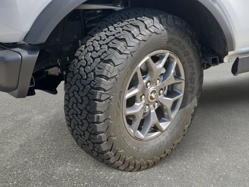 Used 2025 Ford Bronco Badlands AWD/4WD image 29