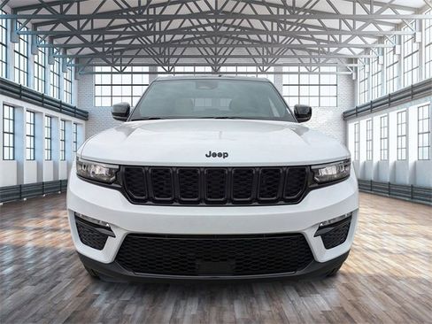 New 2025 Jeep Grand Cherokee Limited image 9