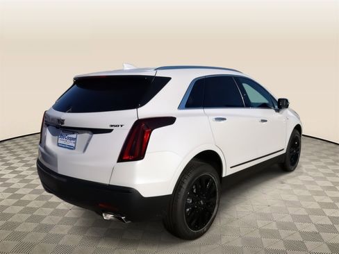 New 2026 Cadillac XT5 Luxury w/ LPO, ONYX Package image 20