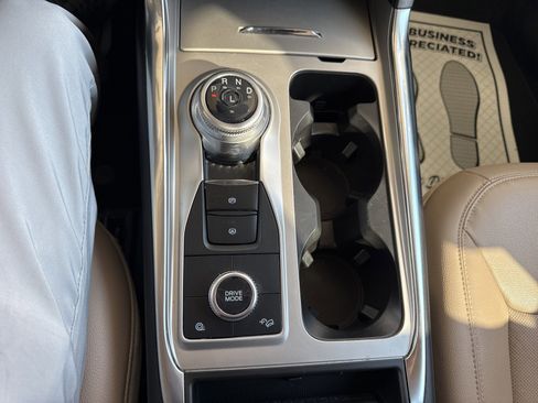 Certified 2022 Ford Explorer Limited w/ Limited Technology Package image 36