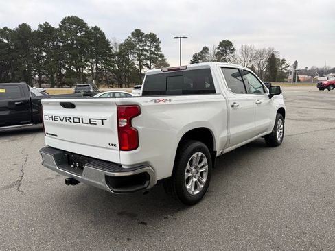 Used 2022 Chevrolet Silverado 1500 LTZ w/ LTZ Convenience Package II image 8
