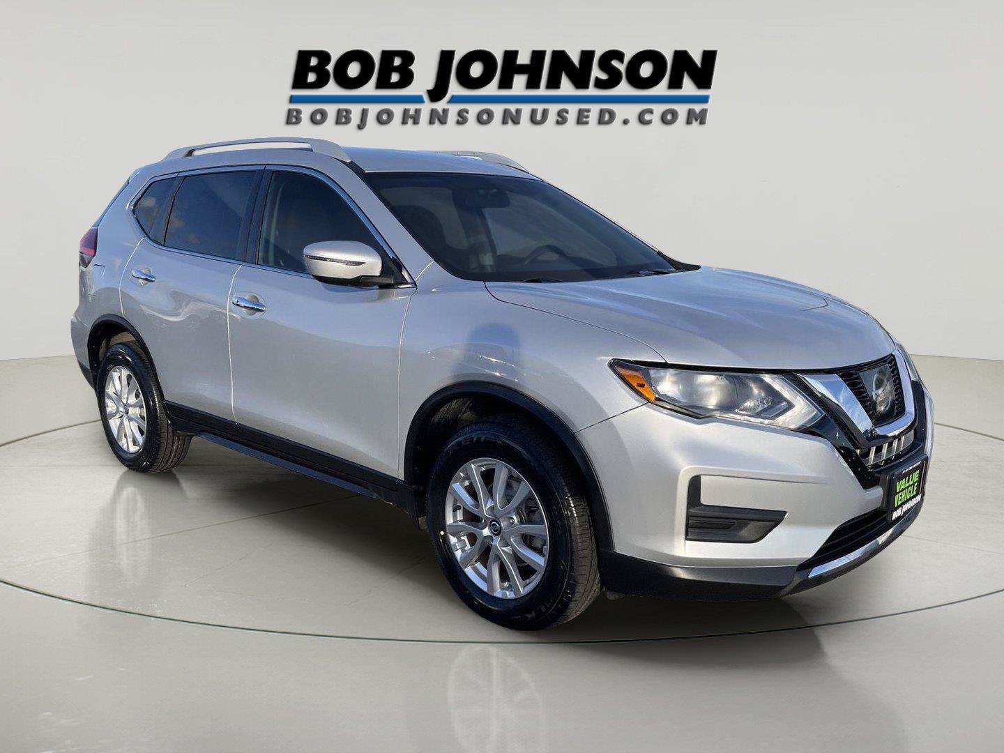 Used 2017 Nissan Rogue SV AWD/4WD image 1