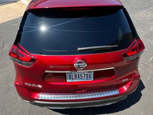 Used 2018 Nissan Rogue SV FWD image 7