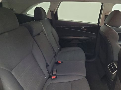 Used 2020 Kia Sorento LX FWD image 19