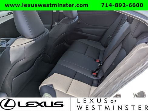 Used 2025 Lexus ES 300h w/ Premium Package FWD image 14