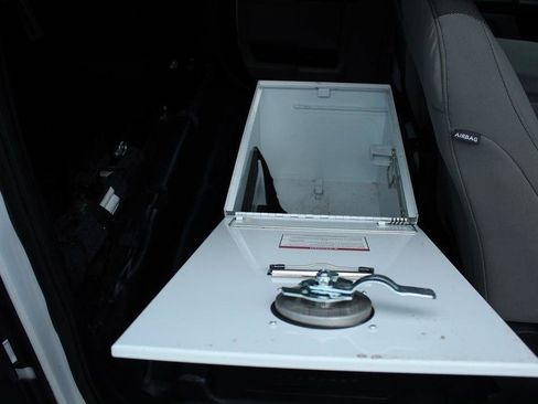 Used 2018 Ford F150 XL w/ Equipment Group 101A Mid RWD image 27
