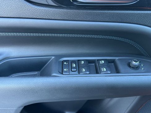 New 2026 Jeep Compass Latitude image 12