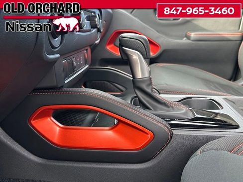 Used 2025 Nissan Frontier PRO-4X image 15