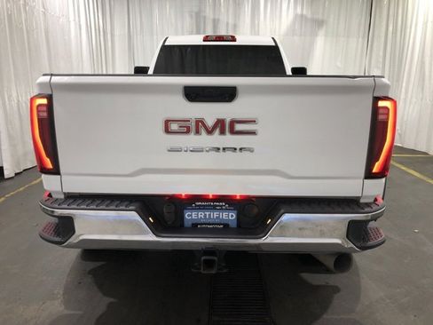 Used 2025 GMC Sierra 3500 Pro image 4