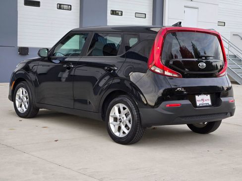 Used 2021 Kia Soul S image 8