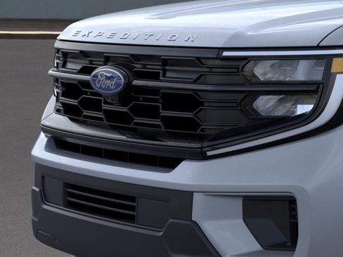 New 2025 Ford Expedition Max Active image 17
