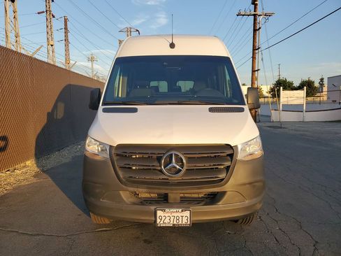 Used 2023 Mercedes-Benz Sprinter 2500 image 9