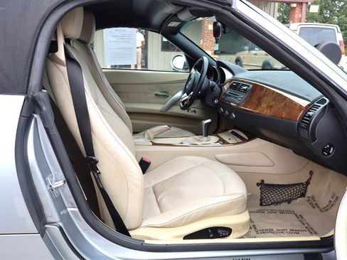 Used 2006 BMW Z4 3.0si RWD image 21
