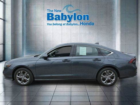 Used 2023 Honda Accord EX image 2