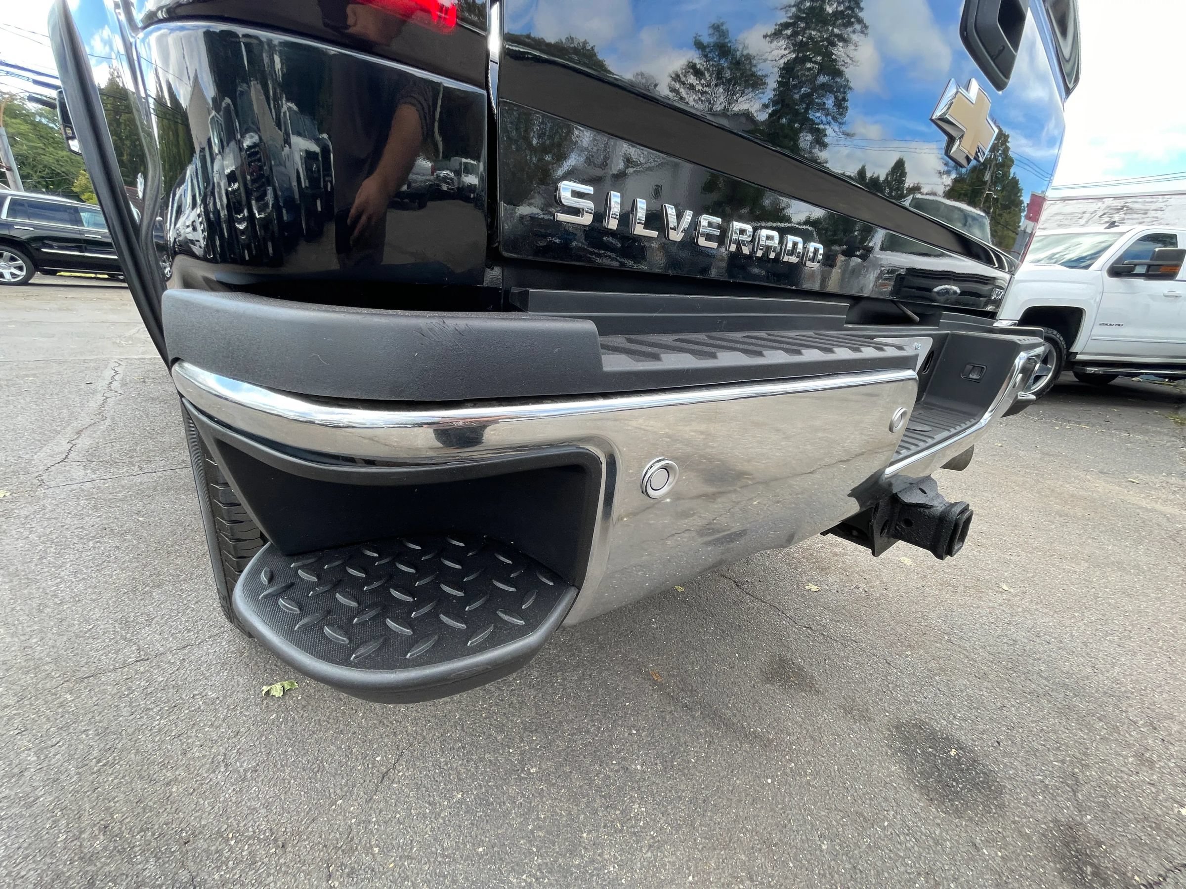 Used 2015 Chevrolet Silverado 2500 LTZ w/ LTZ Plus Package AWD/4WD image 30