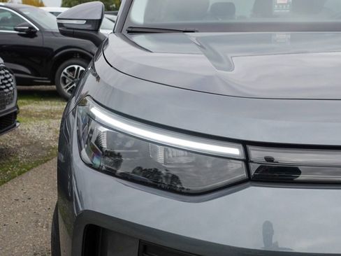 New 2026 Volkswagen Tiguan S image 5