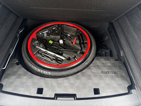 Used 2020 Porsche Cayenne AWD/4WD image 45