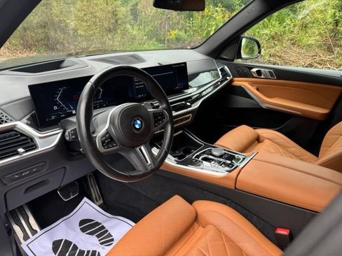 Used 2024 BMW X5 M60i AWD/4WD image 9