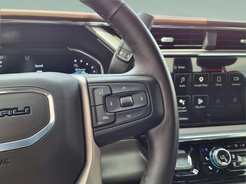 Used 2024 GMC Sierra 2500 Denali w/ Denali Reserve Package AWD/4WD image 15