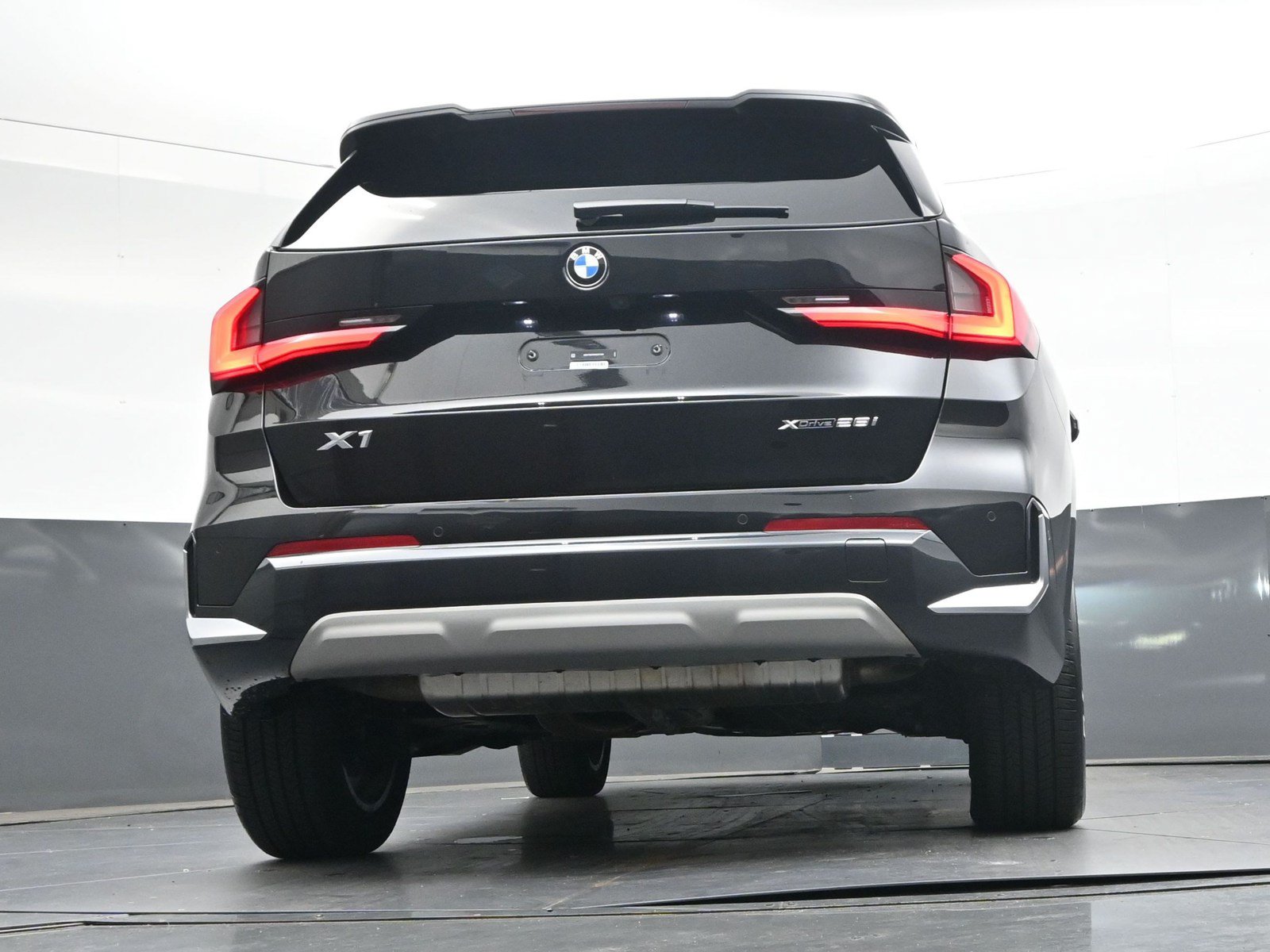 Used 2024 BMW X1 xDrive28i AWD/4WD image 47
