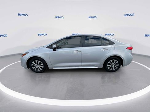 Used 2022 Toyota Corolla LE FWD image 5
