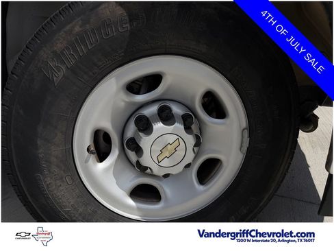 Used 2025 Chevrolet Express 2500 w/ Driver Convenience Package RWD image 8