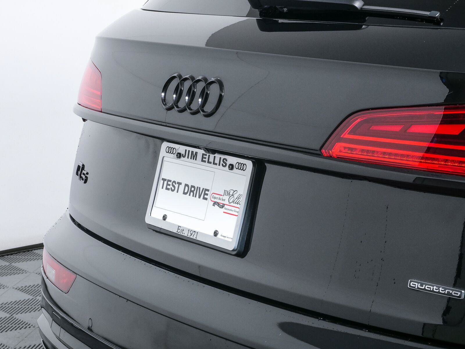 Used 2023 Audi Q5 2.0T Prestige w/ Prestige Package AWD/4WD image 37