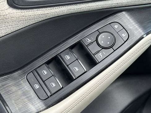 Used 2021 Nissan Rogue SV AWD/4WD image 24