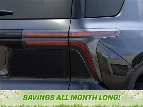 New 2026 Chevrolet Traverse Z71 image 11