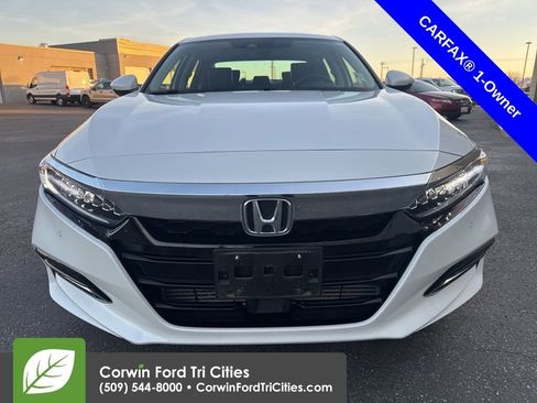 Used 2019 Honda Accord Touring image 2