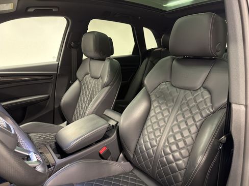 Used 2023 Audi SQ5 Premium Plus w/ Premium Plus Package AWD/4WD image 5