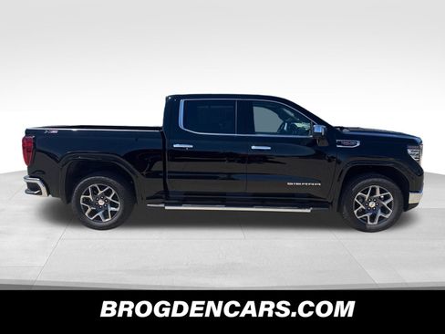 New 2026 GMC Sierra 1500 SLT w/ SLT Premium Plus Package AWD/4WD image 2