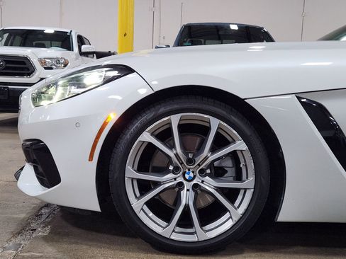 Used 2019 BMW Z4 sDrive30i w/ Executive Package RWD image 5