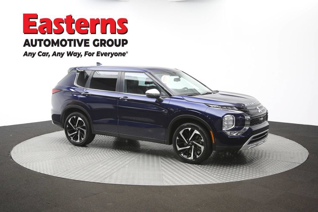 Used 2023 Mitsubishi Outlander SE AWD/4WD image 50