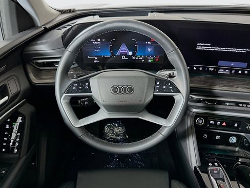 Used 2025 Audi Q5 Prestige AWD/4WD image 5