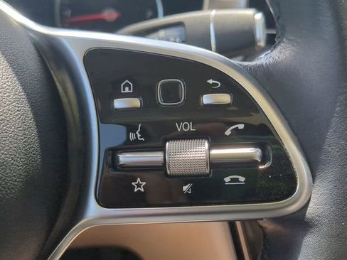 Used 2022 Mercedes-Benz GLC 300 image 27