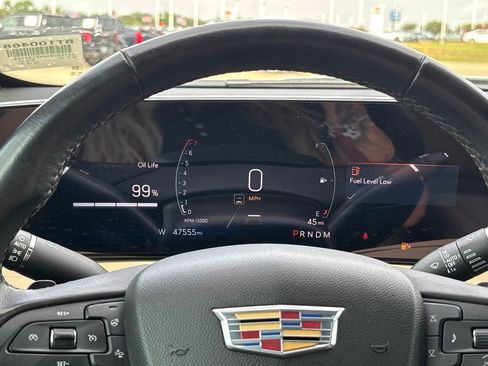 Used 2024 Cadillac XT4 Premium Luxury FWD image 28