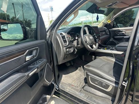 Used 2021 RAM 1500 Laramie AWD/4WD image 5
