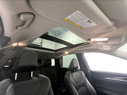 Used 2023 INFINITI QX60 Luxe image 28