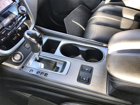 Used 2024 Nissan Murano SL image 21