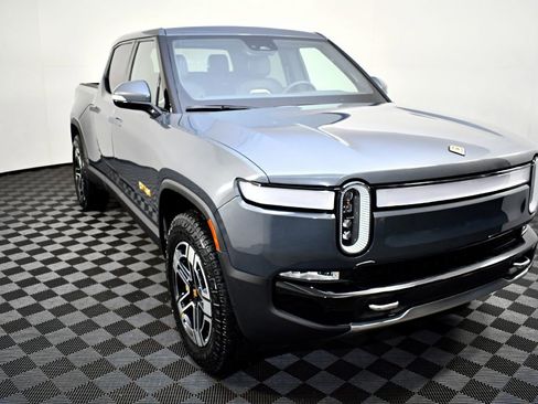Used 2022 Rivian R1T Launch Edition image 9