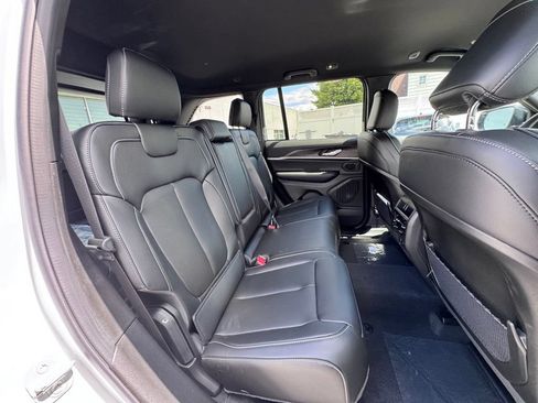 New 2026 Jeep Grand Cherokee Limited AWD/4WD image 21