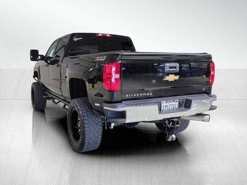 Used 2015 Chevrolet Silverado 2500 LT w/ LT Convenience Package image 5