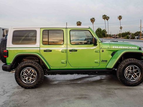 New 2026 Jeep Wrangler Unlimited Rubicon w/ Whitecap Package AWD/4WD image 13