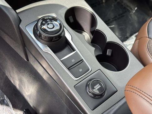 Used 2025 Ford Bronco Sport Outer Banks w/ Outer Banks Tech Package+ AWD/4WD image 13