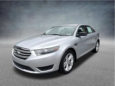 Used 2016 Ford Taurus SE FWD image 1